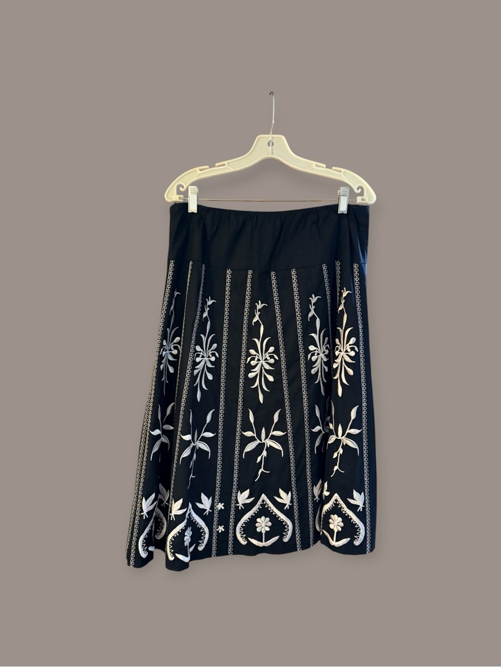 Dialogue Black A-Line Skirt with White Floral Embroidery
